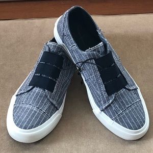 Blowfish Malibu Maura denim slip on size 8